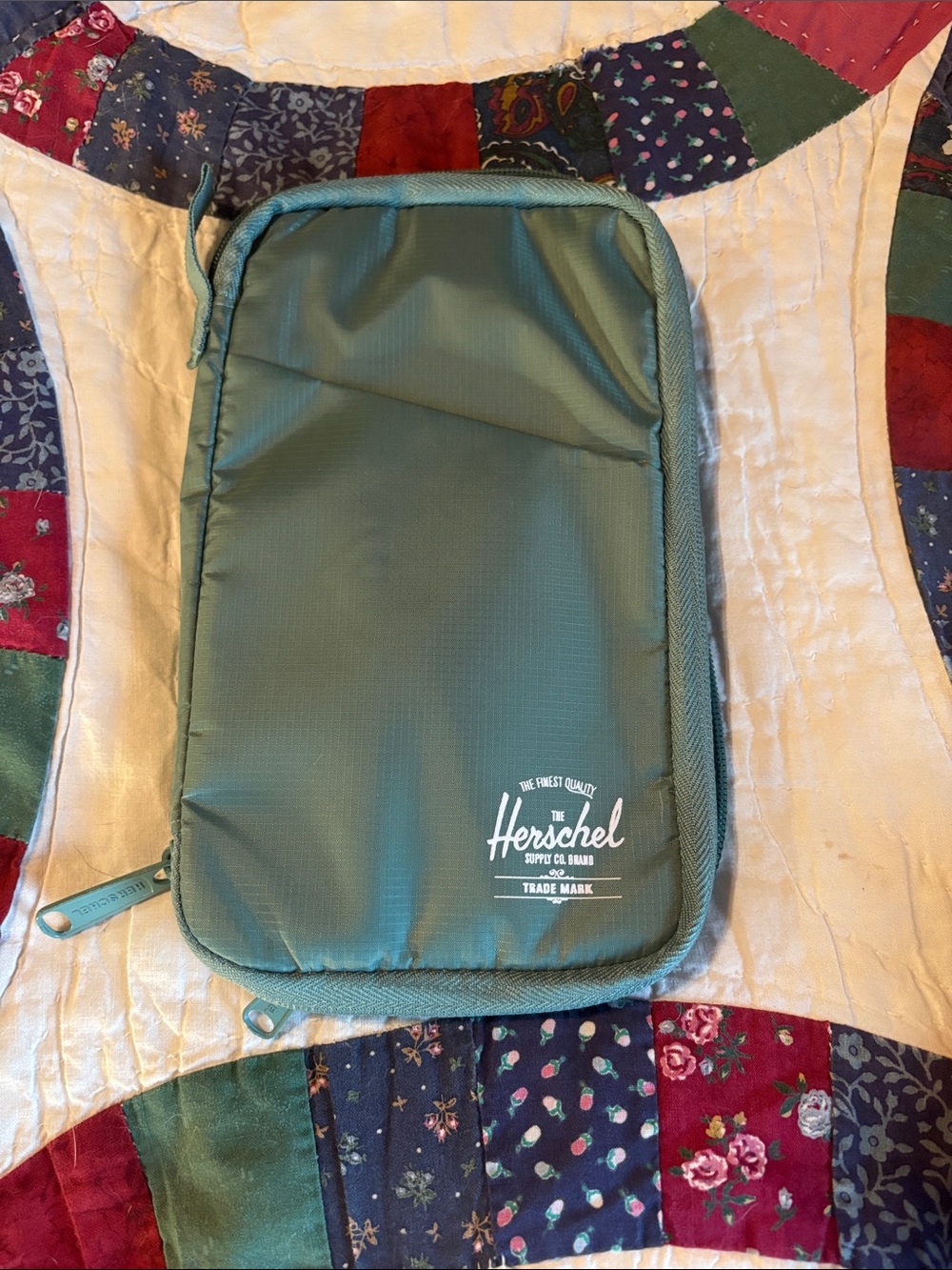 Herschel Travel Wallet
